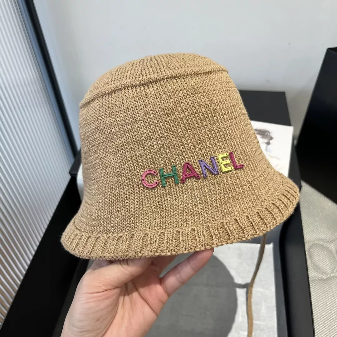 Chanel Caps Compact 5925