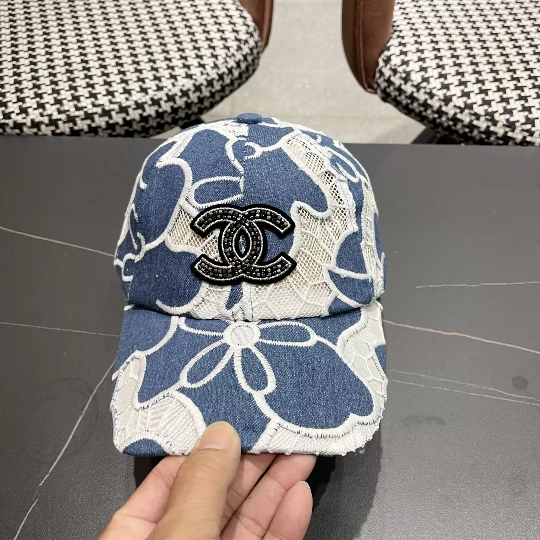 Chanel Caps EyeCatching 6281