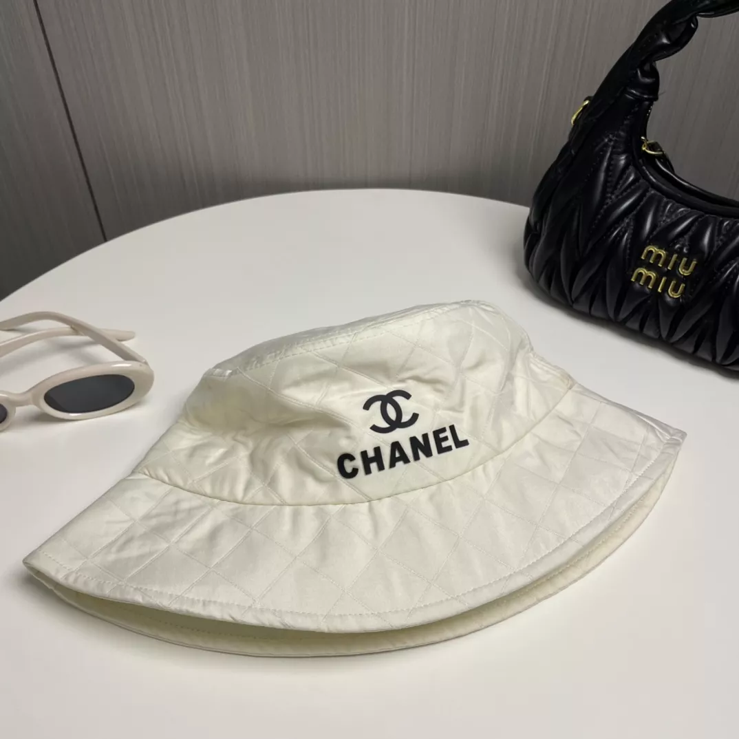 Chanel Caps Lightweight 8692