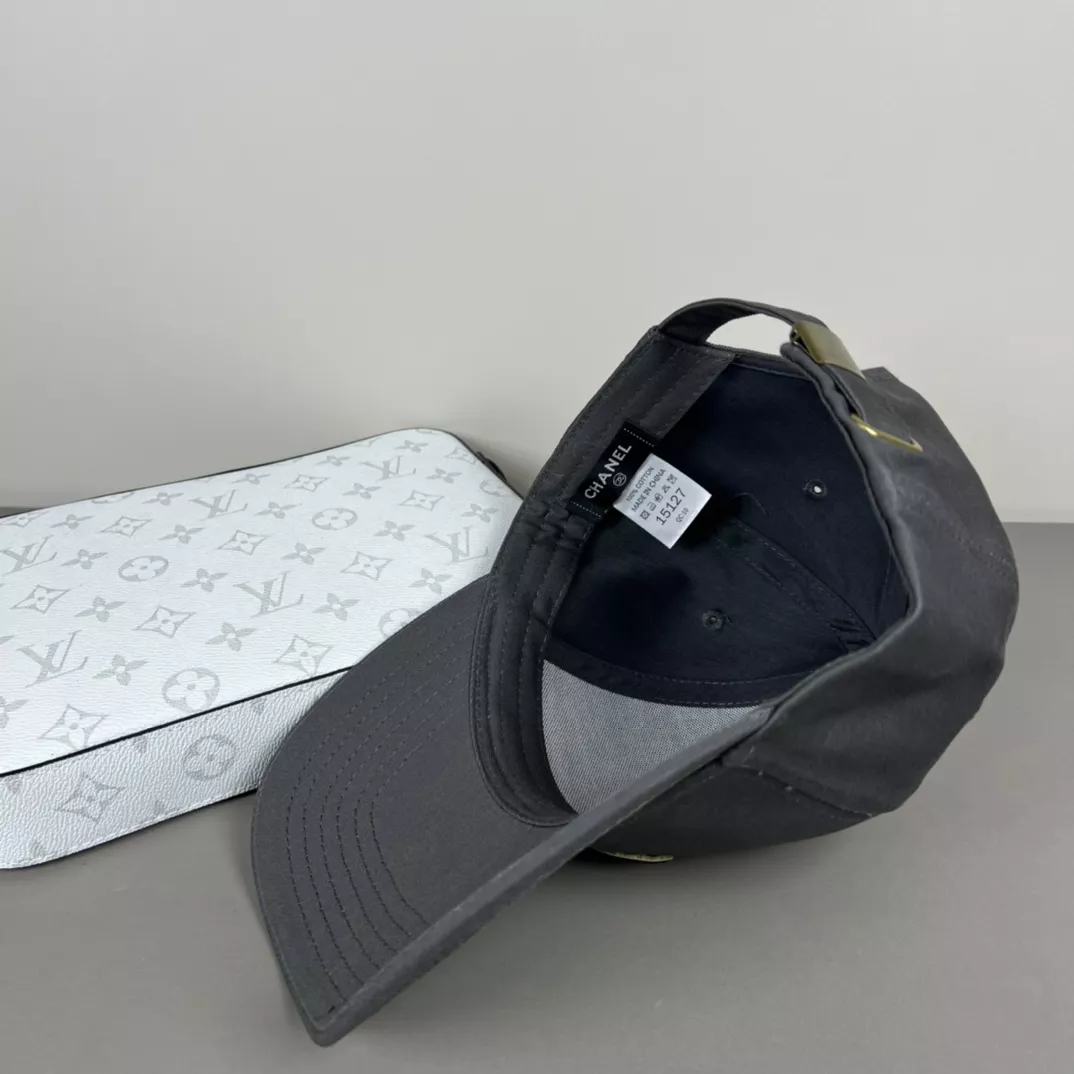 Chanel Caps NewStyle 7995