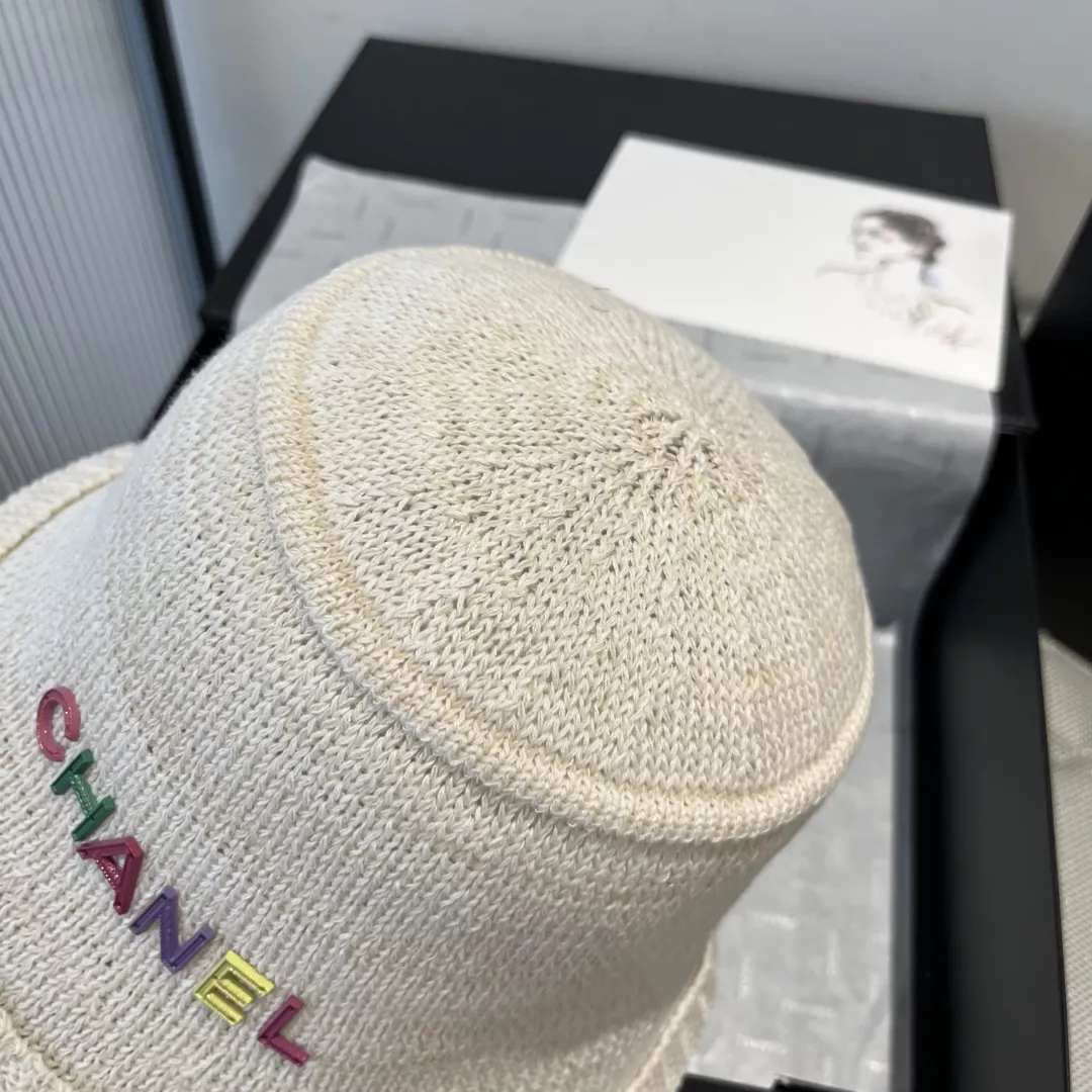 Chanel Caps Resilient 1388