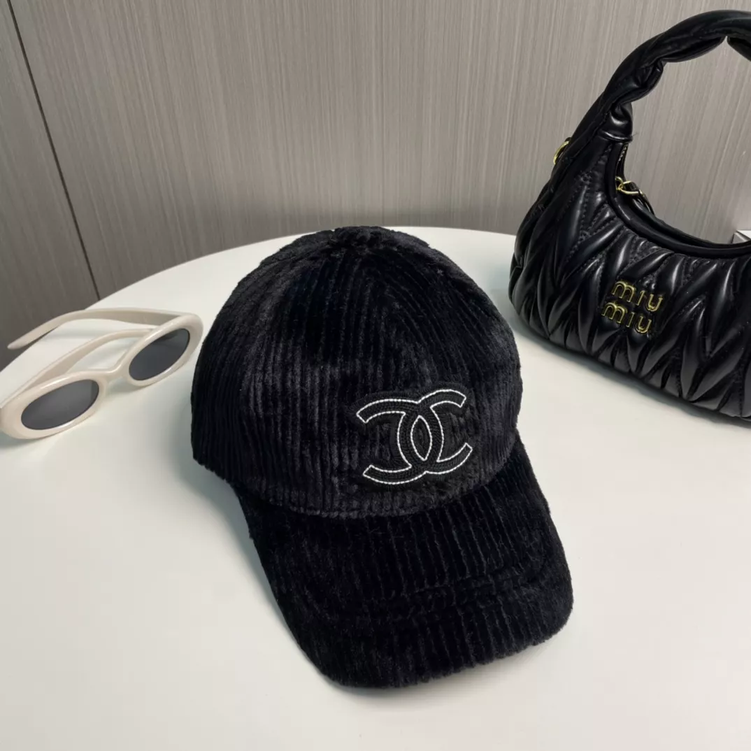 Chanel Caps Resilient 3230