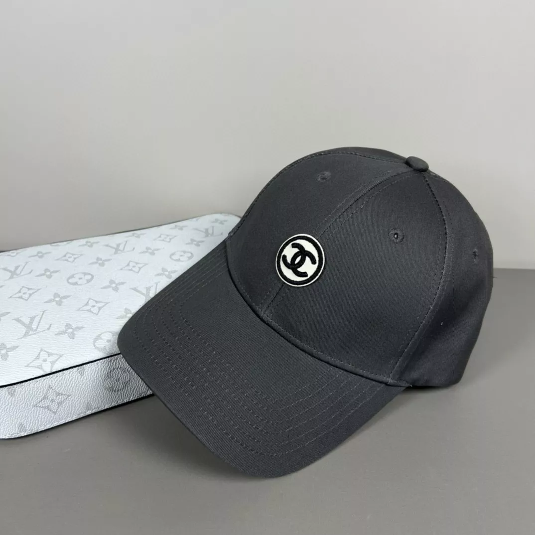 Chanel Caps Resilient 5084