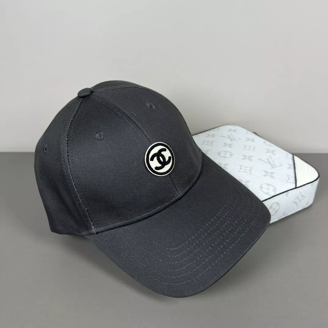 Chanel Caps Resilient 5084