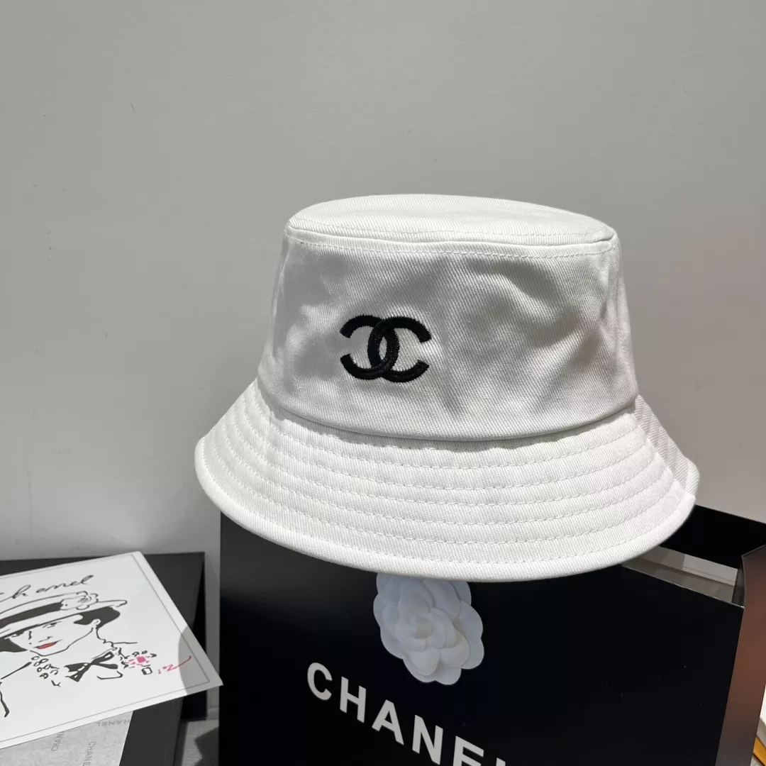 Chanel Caps Soft 7070