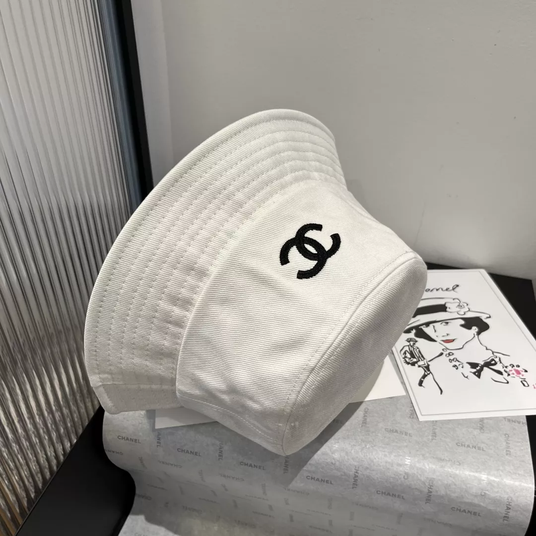 Chanel Caps Soft 7070