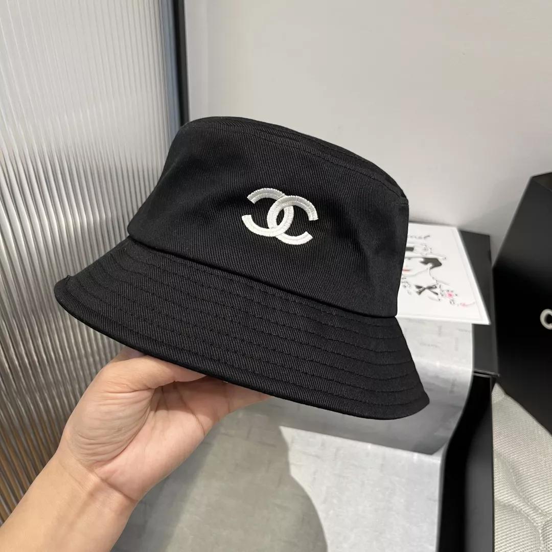 Chanel Caps StreetReady 2170