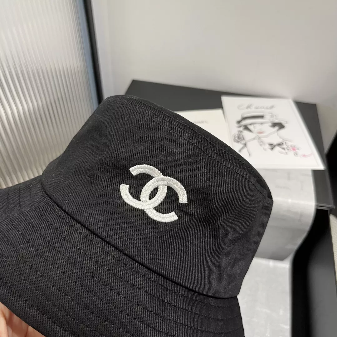 Chanel Caps StreetReady 2170