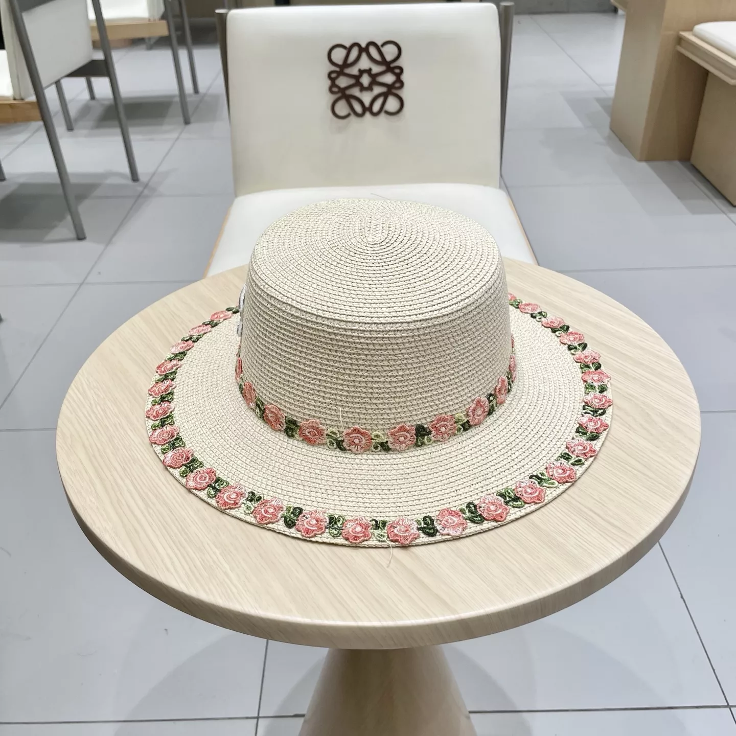 Chanel Caps Timeless 7011