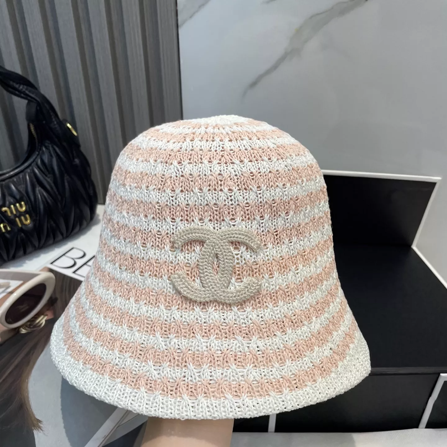Chanel Caps Trendsetting 4233