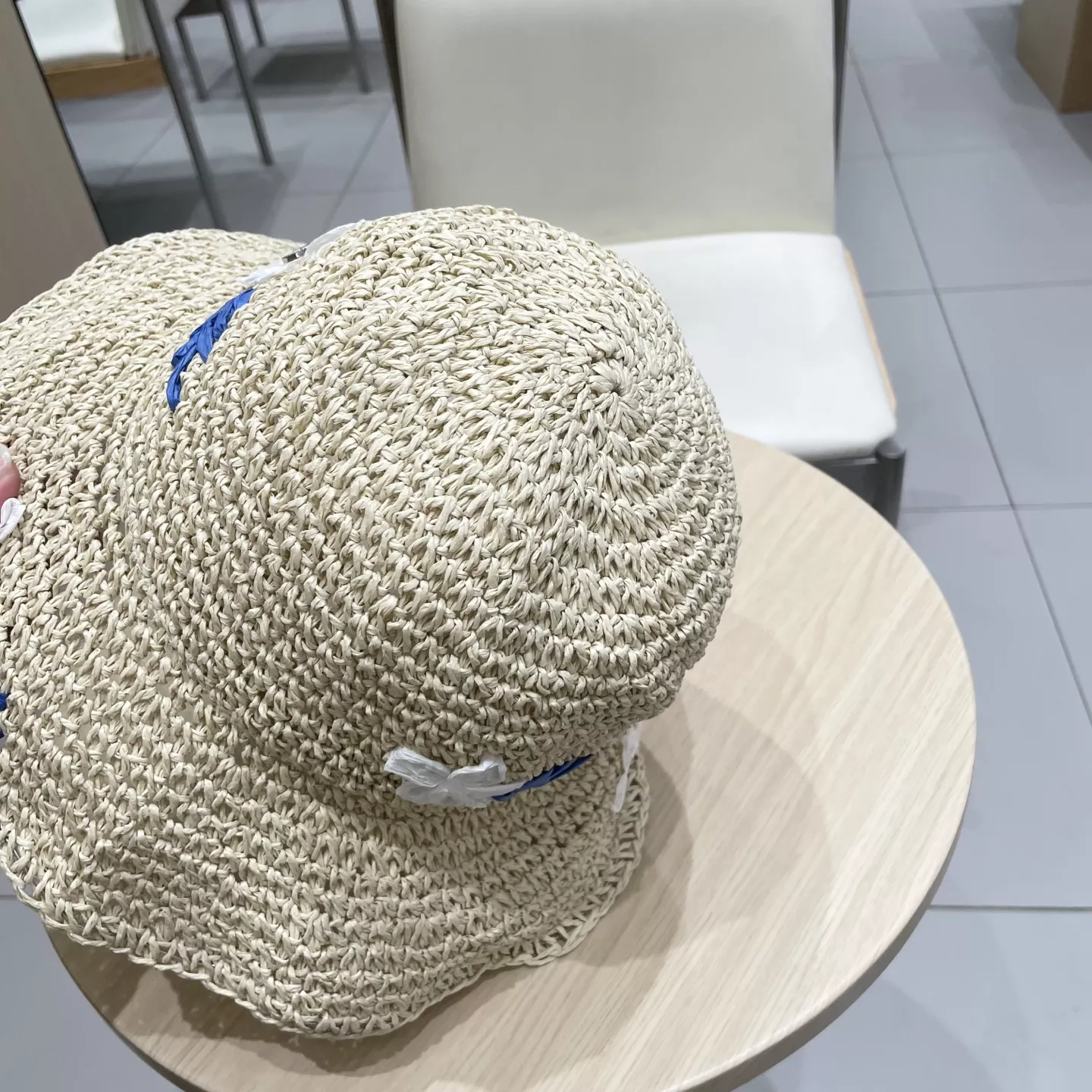 Chanel Caps Trendy 4104