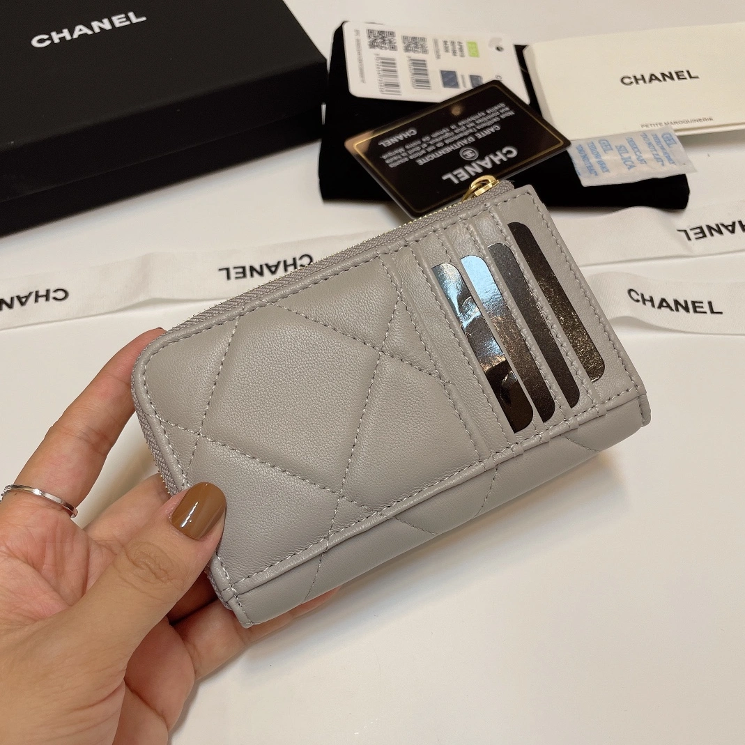 Chanel Card Case Comfortable 4037