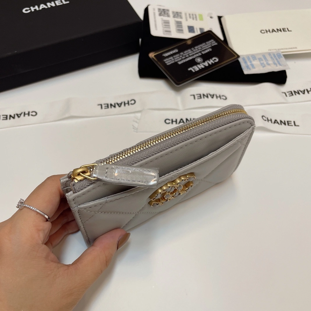 Chanel Card Case Comfortable 4037