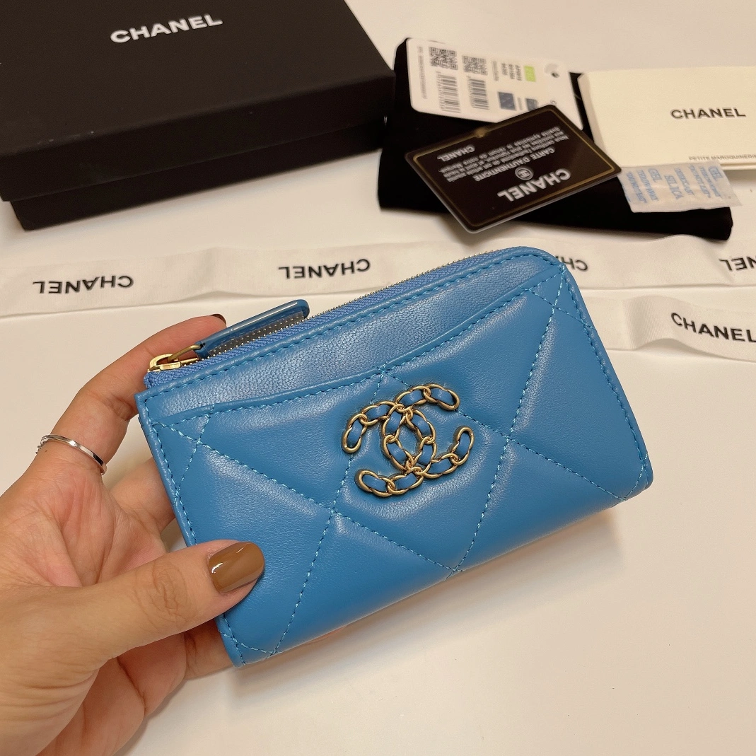 Chanel Card Case EyeCatching 9170