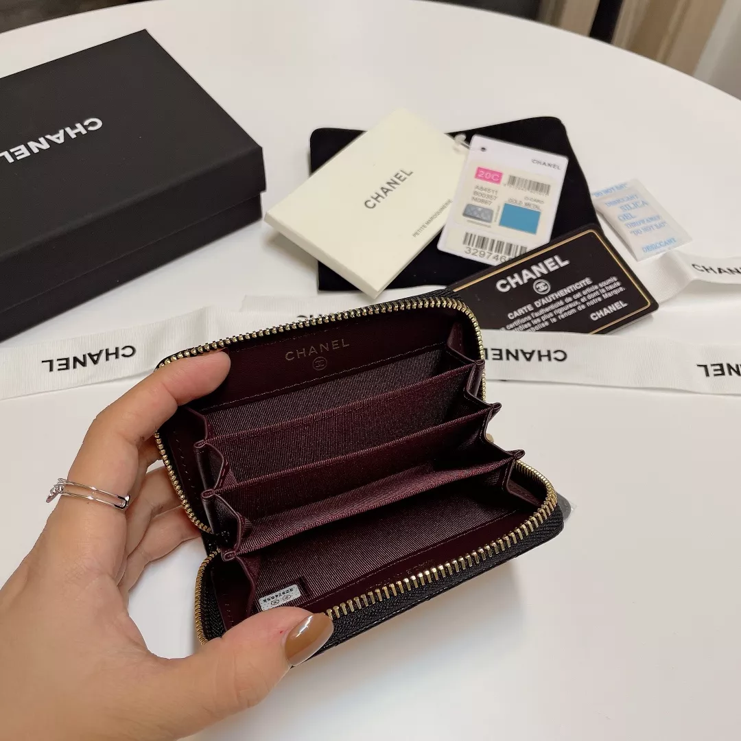 Chanel Card Case Minimalist 552