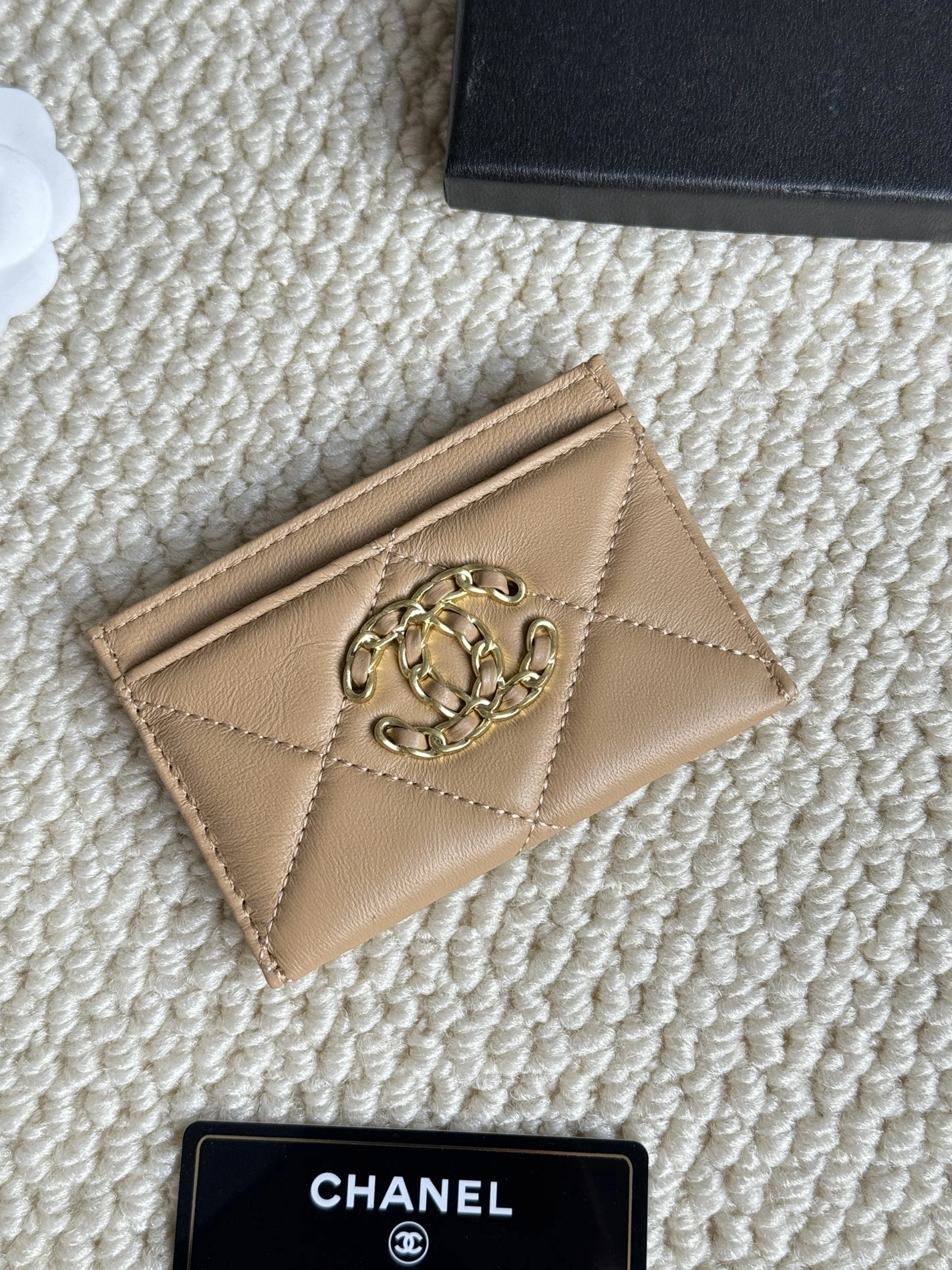Chanel Card Case Resilient 2050