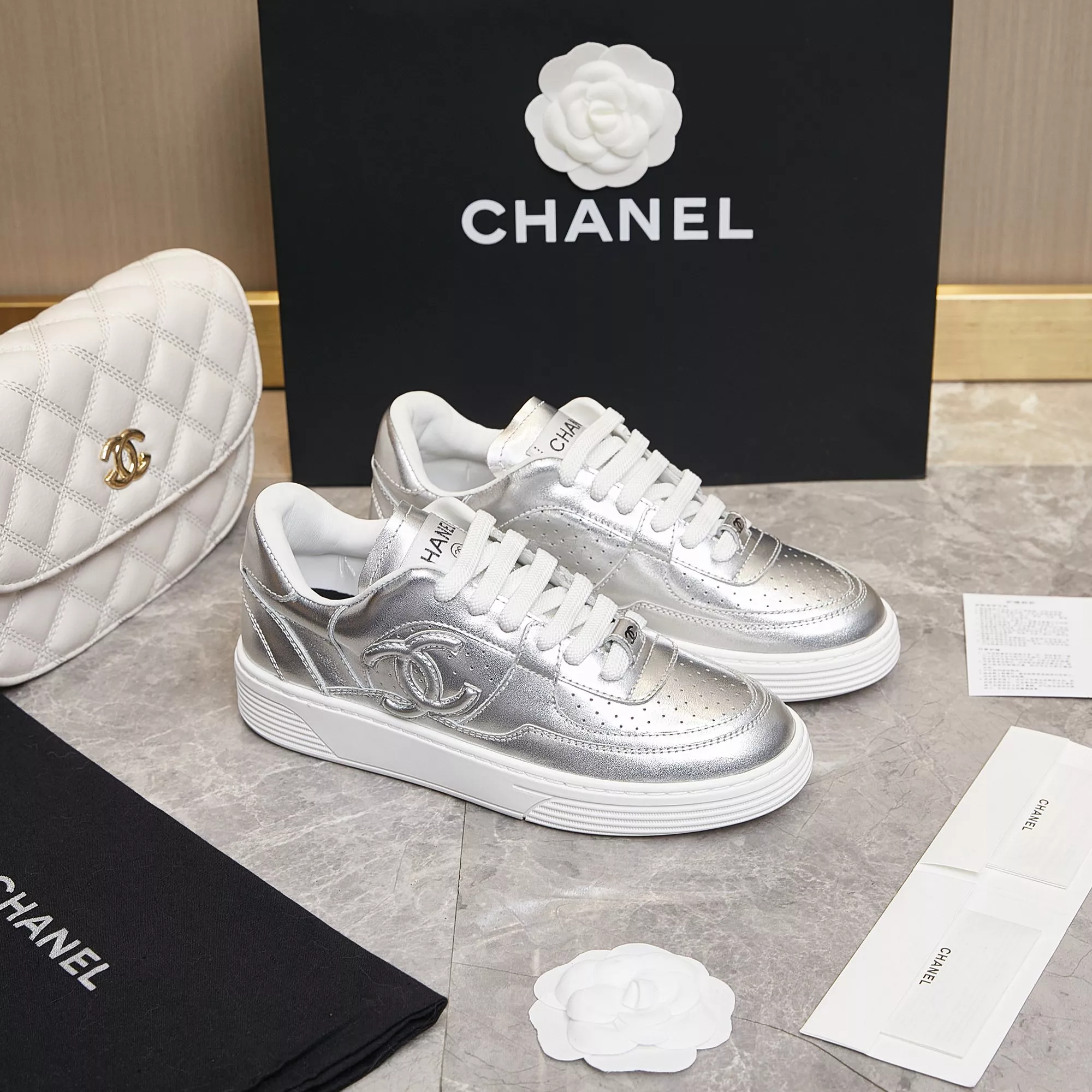 Chanel Casual Shoes For Men Flexible 6812