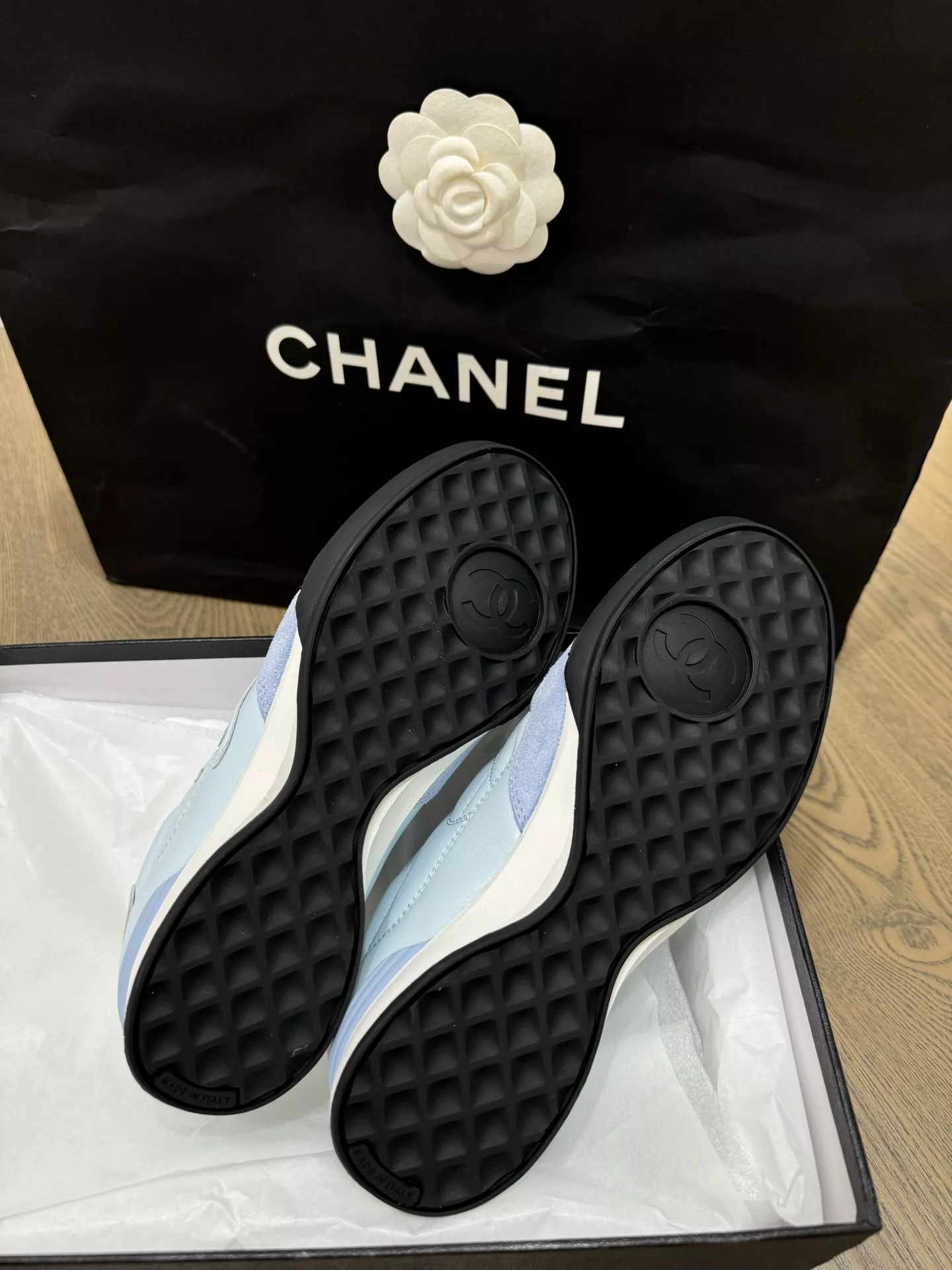 Chanel Casual Shoes For Women Durable 8881
