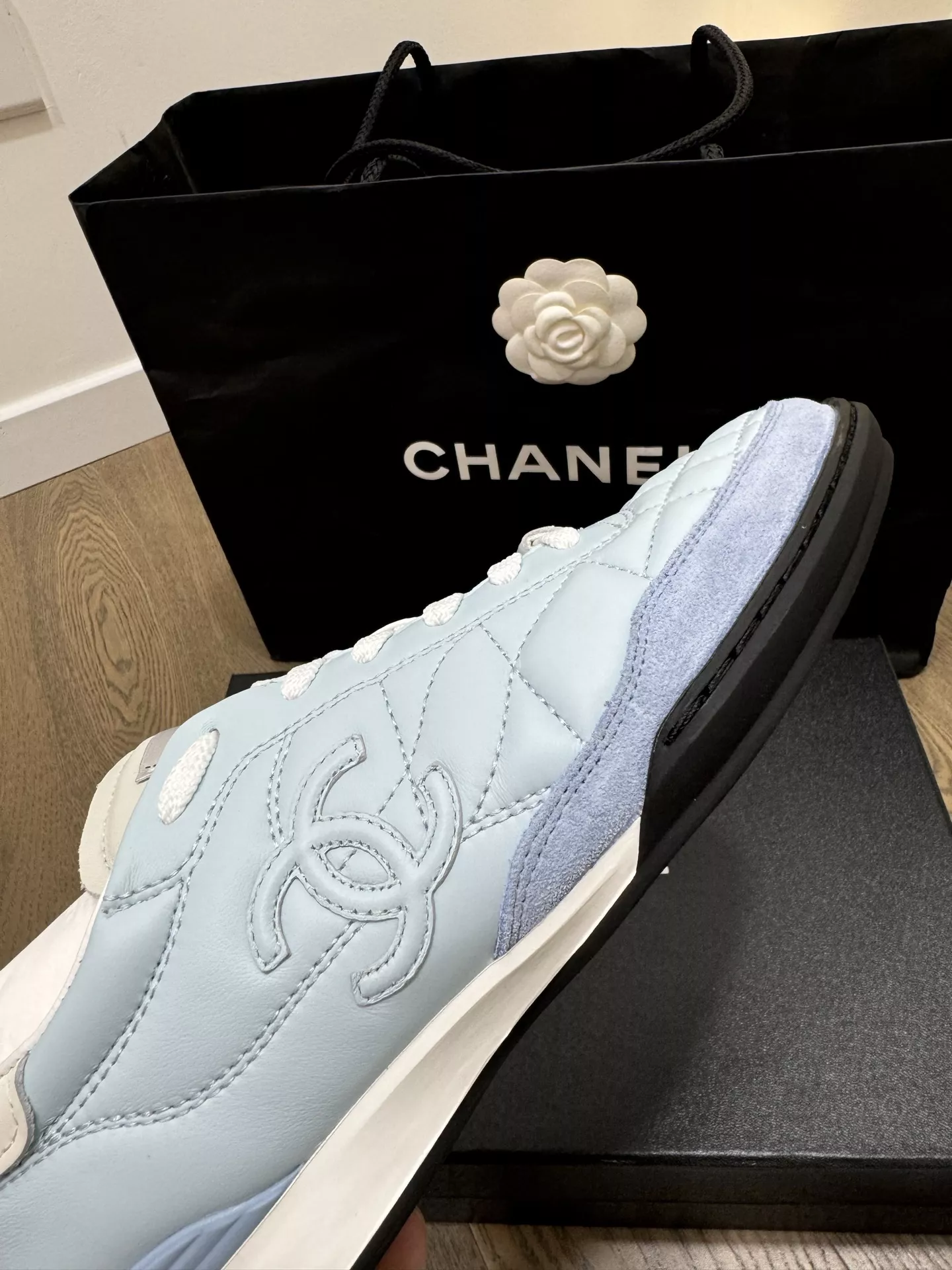 Chanel Casual Shoes For Women Durable 8881