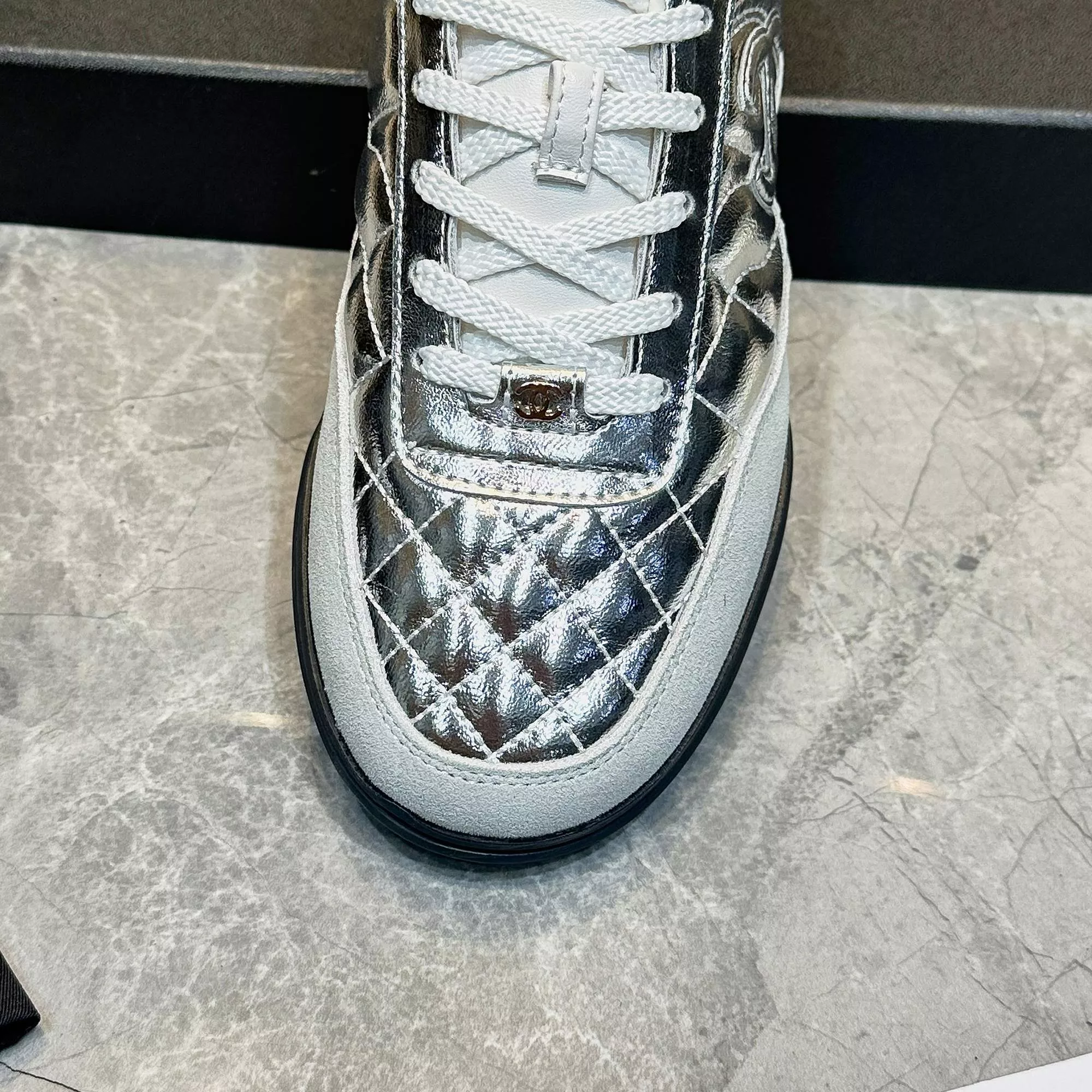 Chanel Casual Shoes For Women Trendsetting 9923