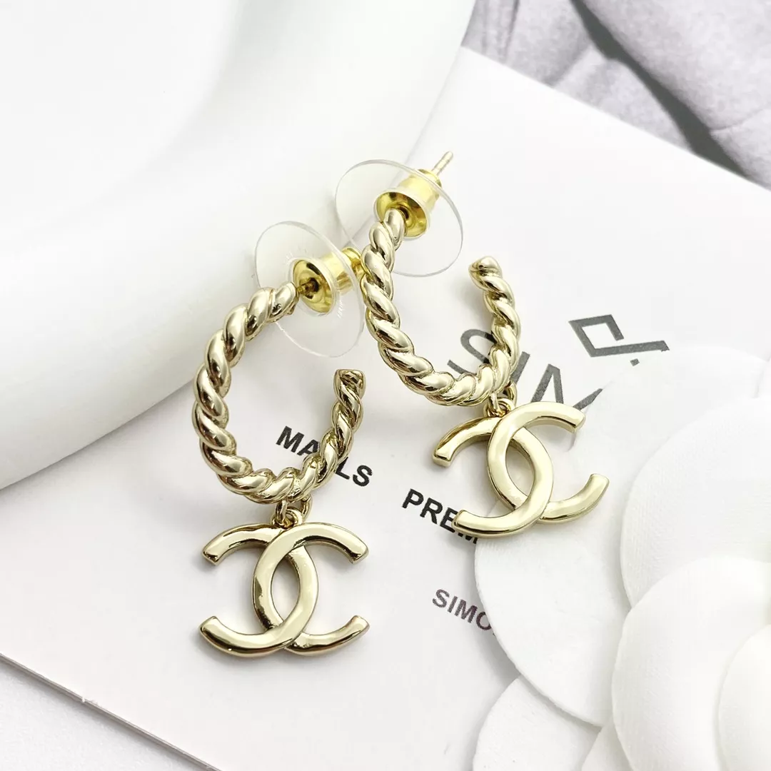 Chanel Earrings For Women Affordable 8009