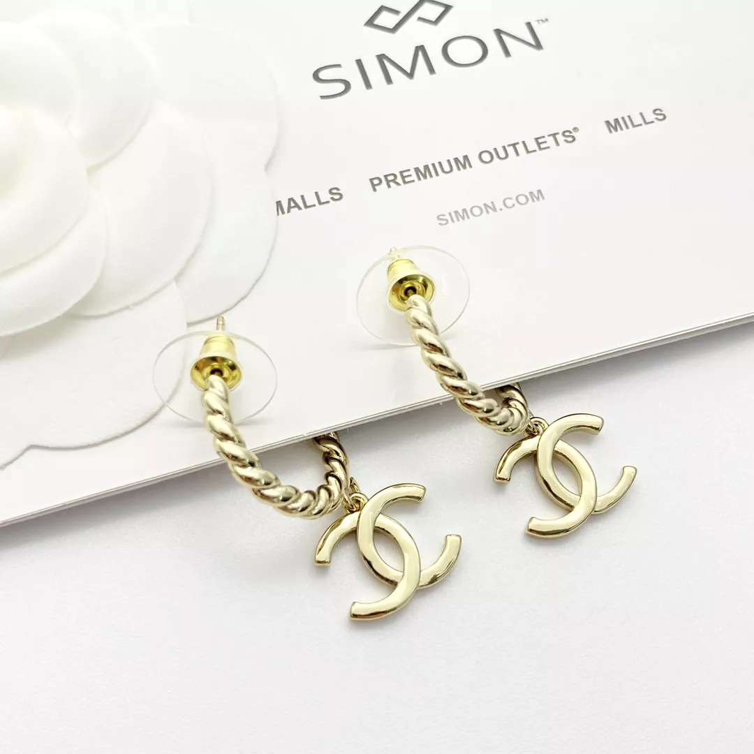 Chanel Earrings For Women Affordable 8009