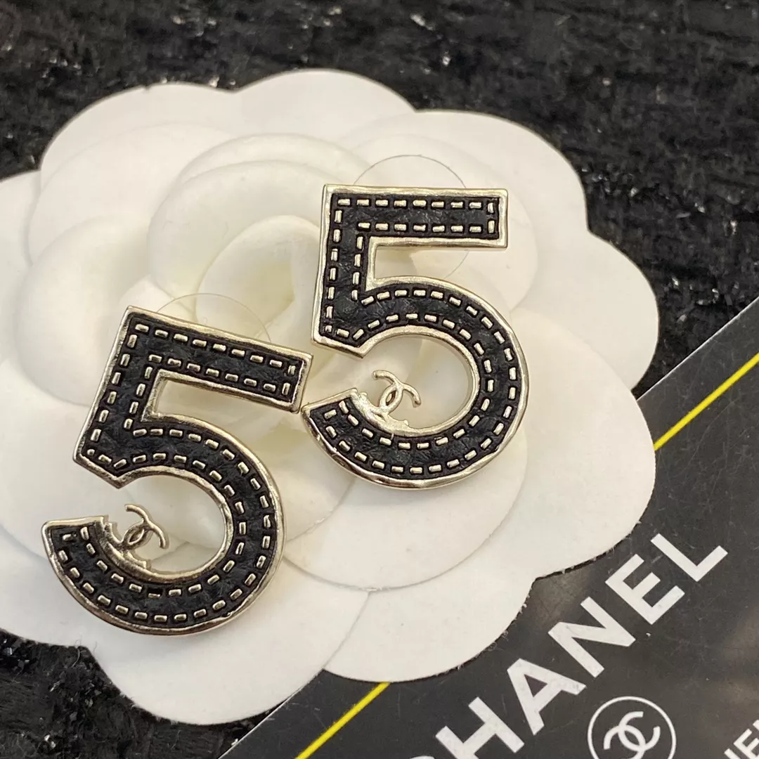 Chanel Earrings For Women Breathable 9845