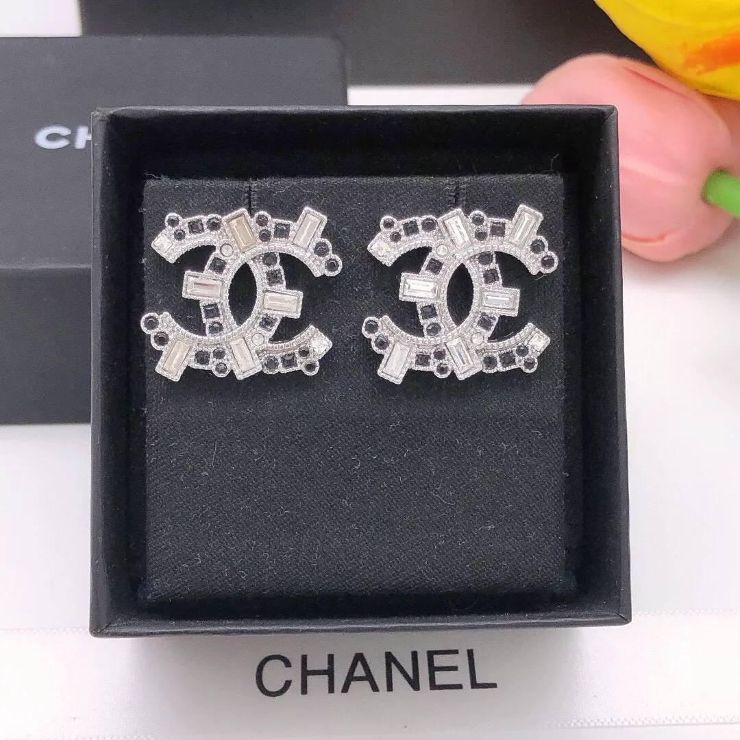 Chanel Earrings For Women Bright 9242
