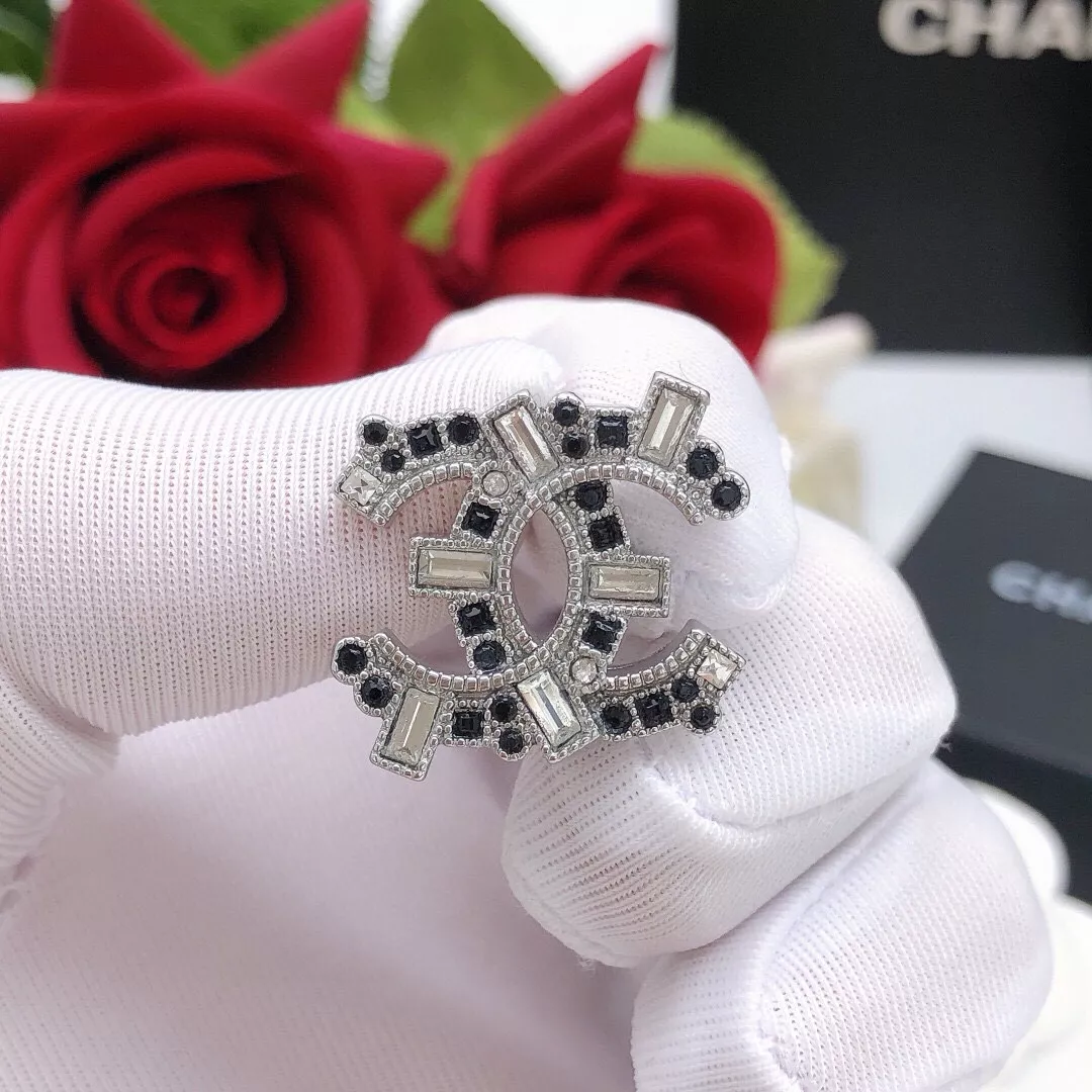 Chanel Earrings For Women Bright 9242