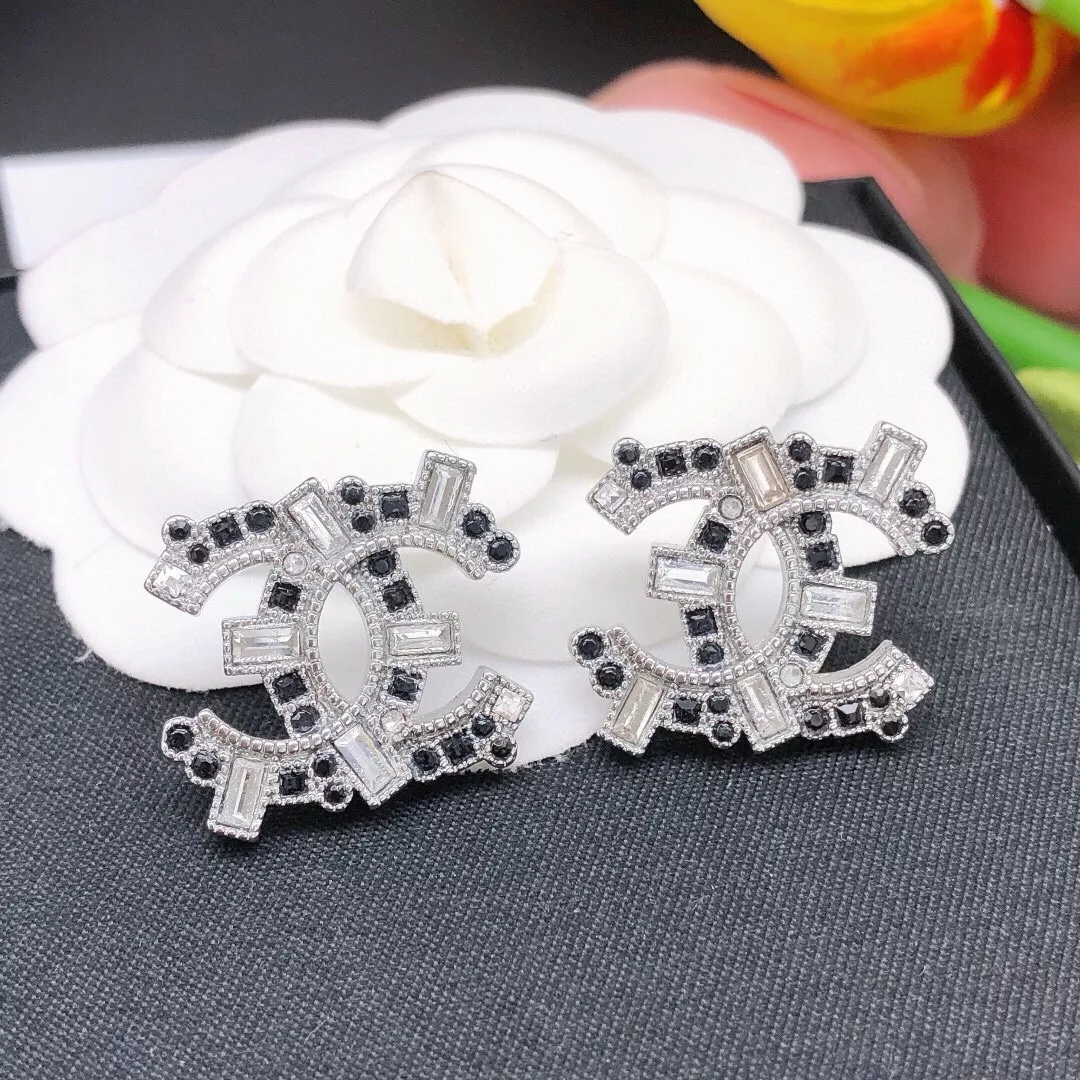 Chanel Earrings For Women Bright 9242