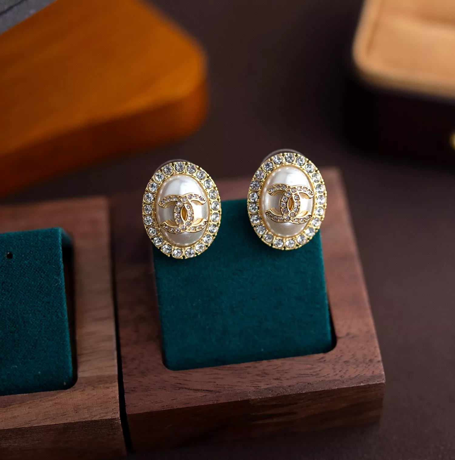 Chanel Earrings For Women Compact 5965