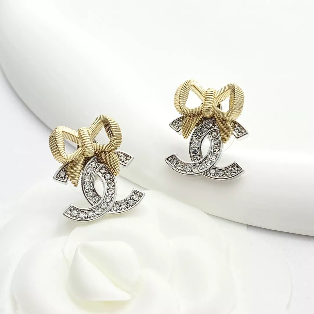 Chanel Earrings For Women Compact 7876