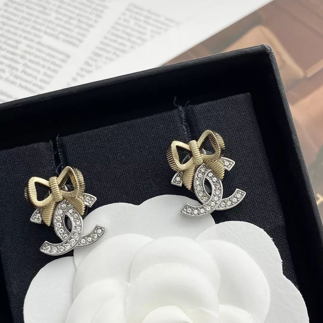 Chanel Earrings For Women Compact 7876