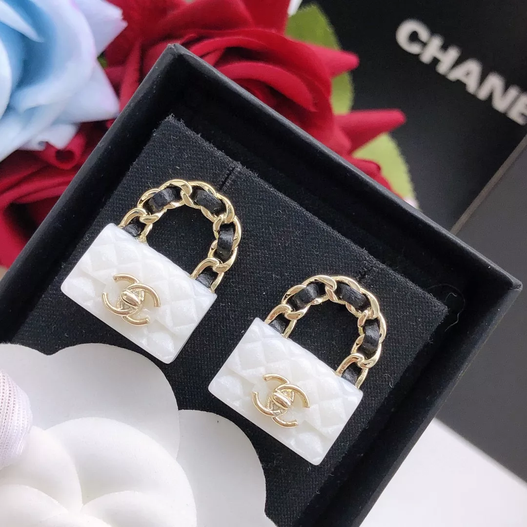 Chanel Earrings For Women EasyMatch 6280