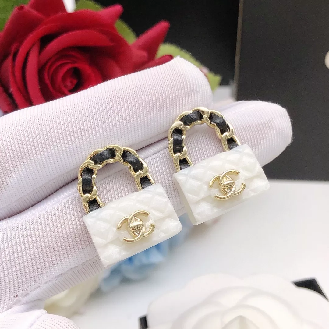 Chanel Earrings For Women EasyMatch 6280