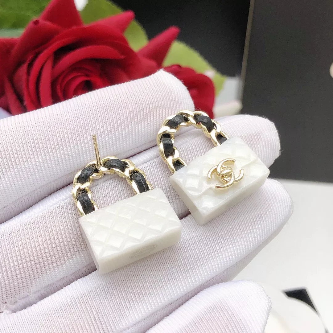 Chanel Earrings For Women EasyMatch 6280