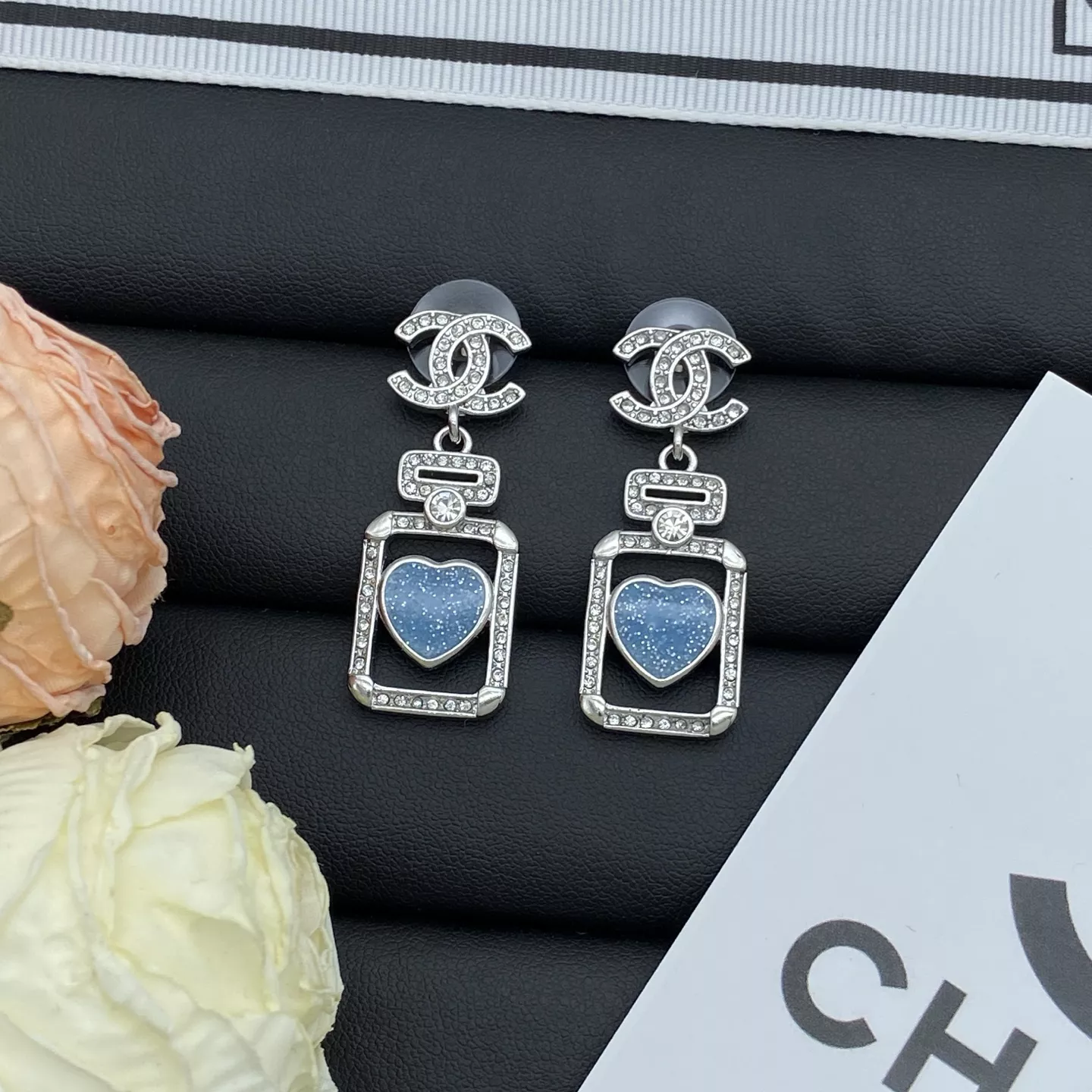 Chanel Earrings For Women EasyMatch 6698