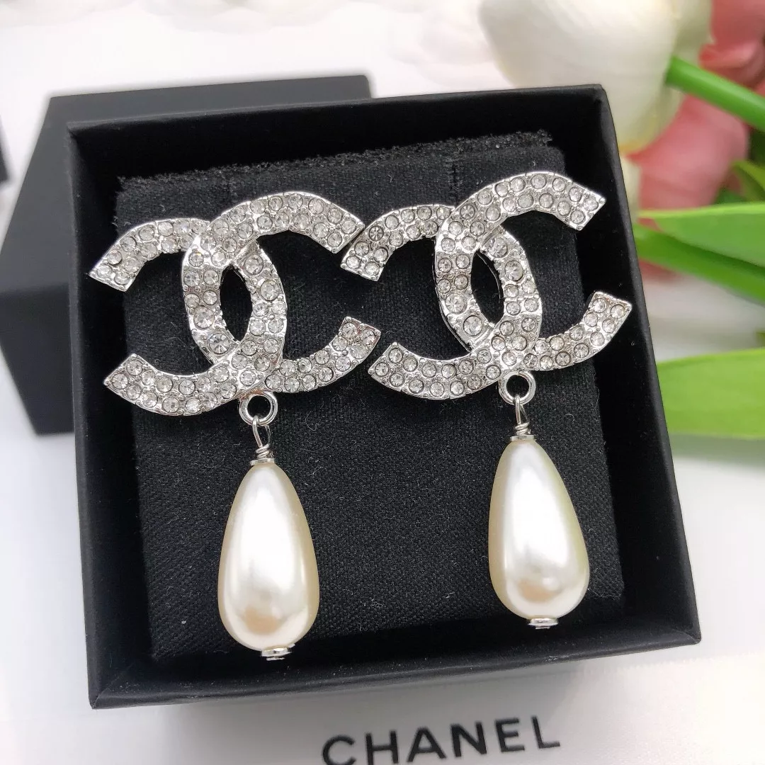 Chanel Earrings For Women EyeCatching 3478
