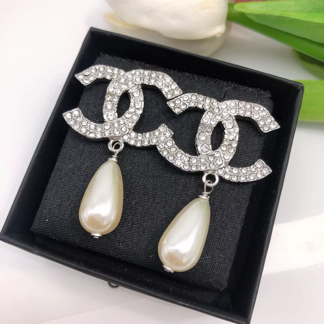 Chanel Earrings For Women EyeCatching 3478