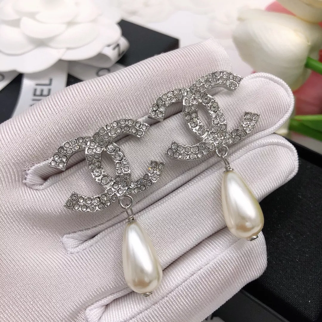 Chanel Earrings For Women EyeCatching 3478