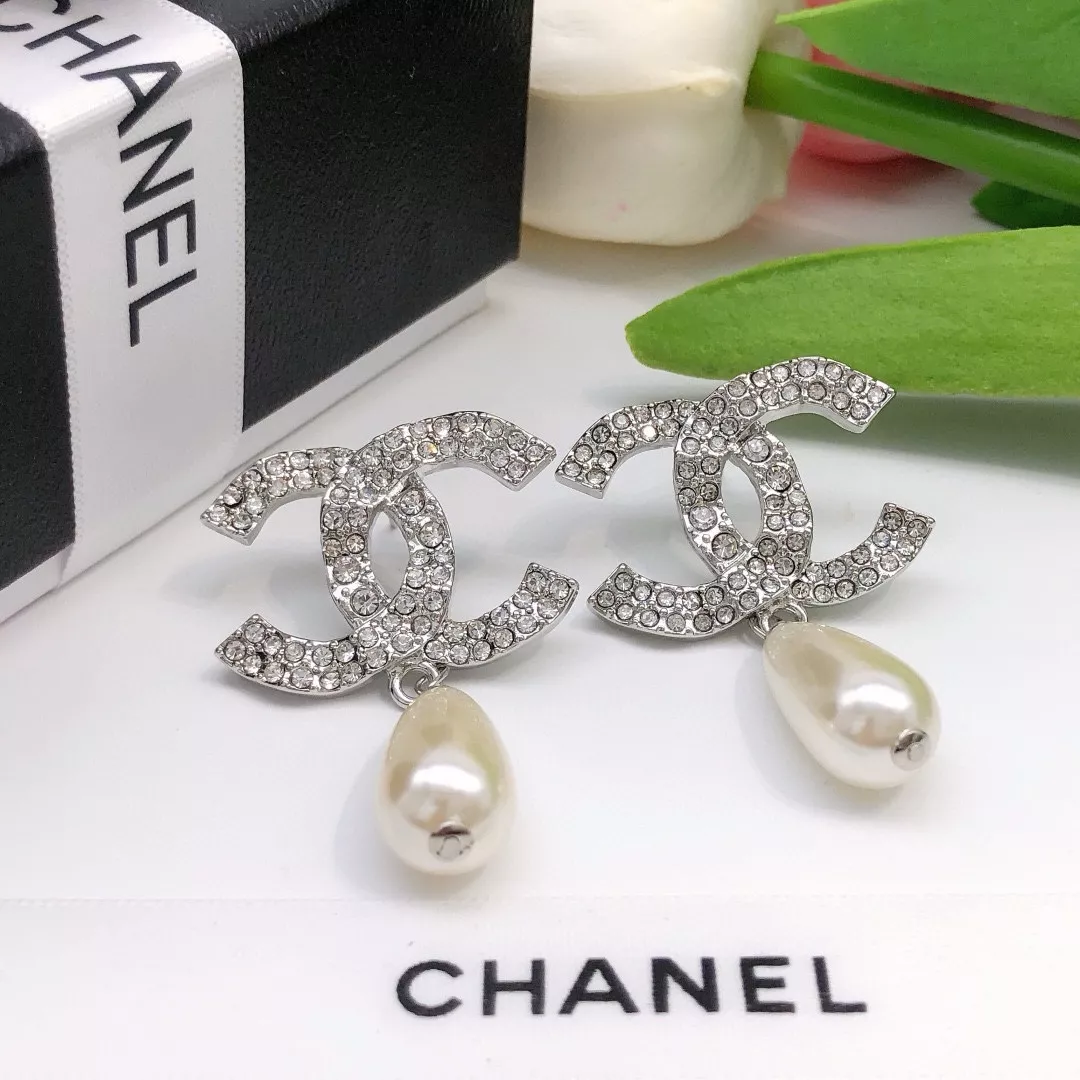 Chanel Earrings For Women EyeCatching 3478