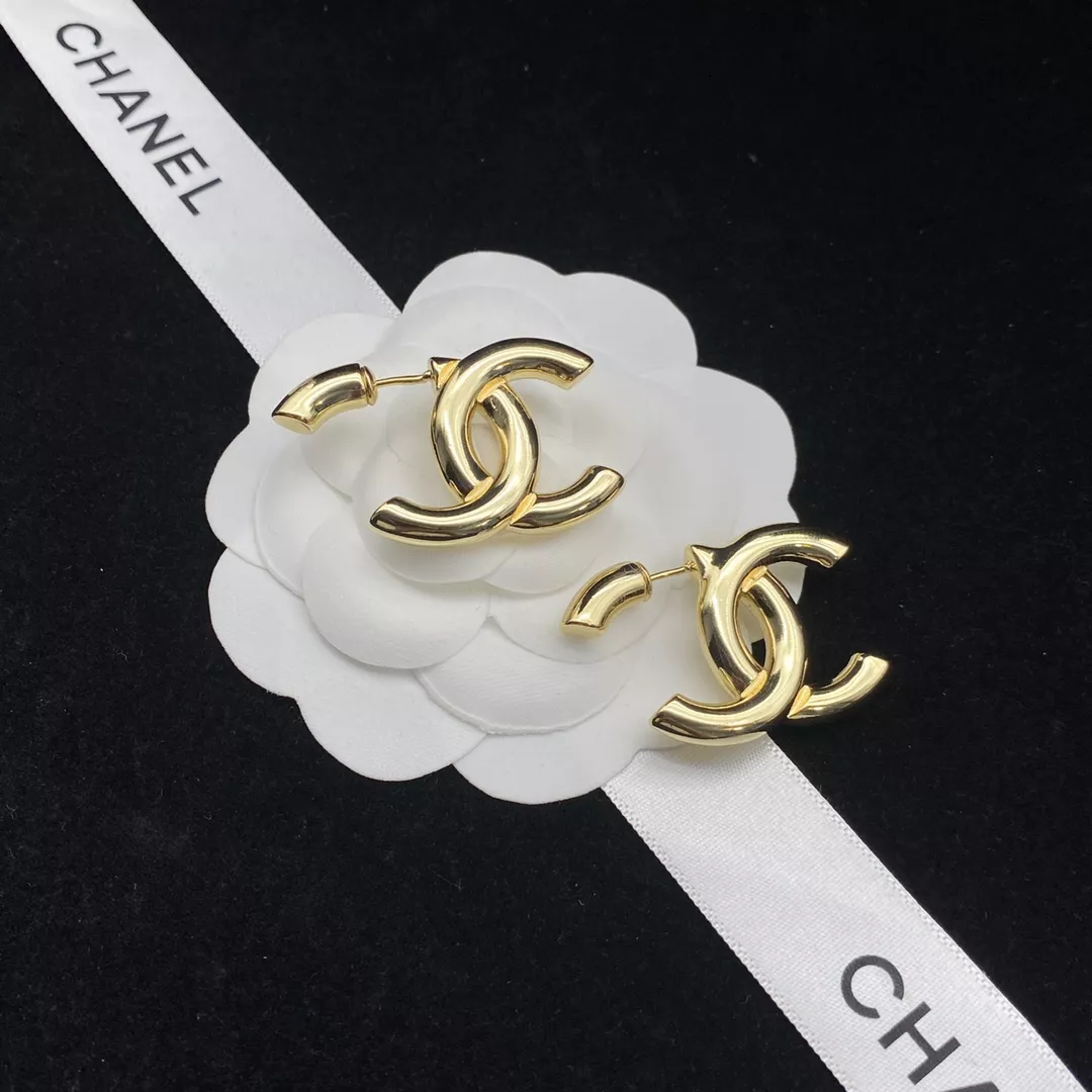 Chanel Earrings For Women EyeCatching 5125