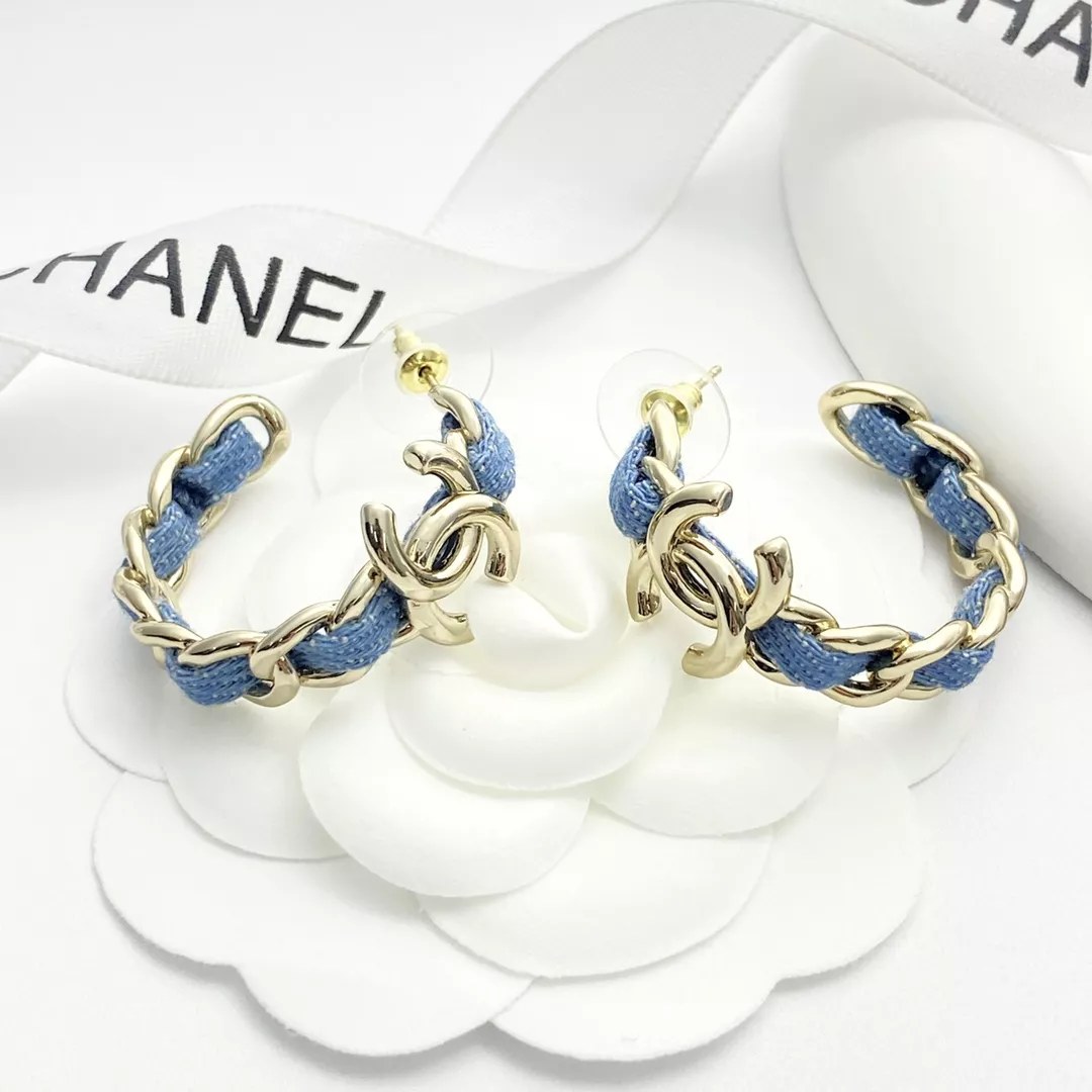 Chanel Earrings For Women EyeCatching 8517