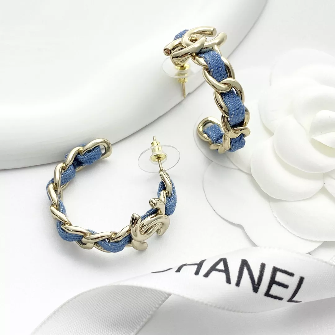 Chanel Earrings For Women EyeCatching 8517