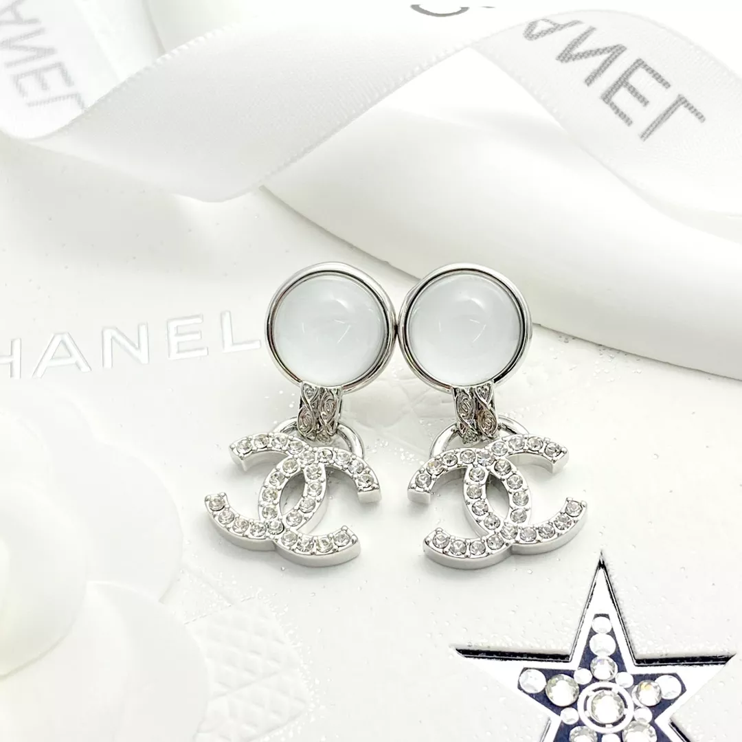 Chanel Earrings For Women Fashionable 1979