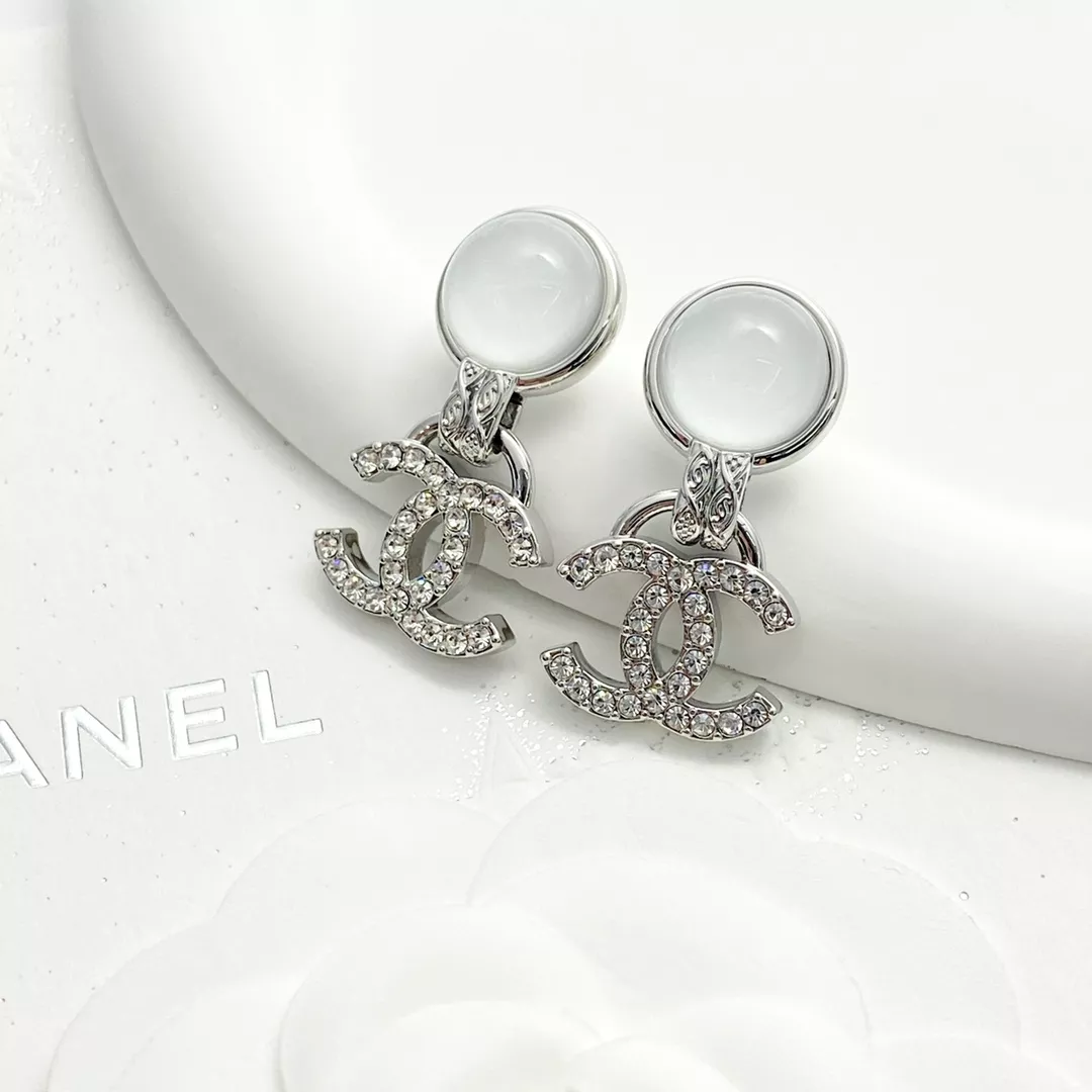 Chanel Earrings For Women Fashionable 1979
