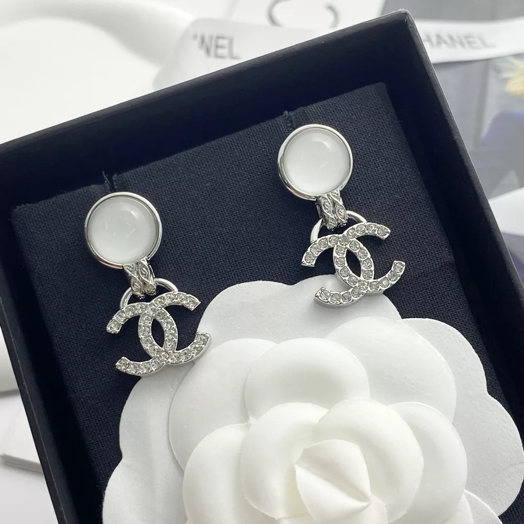 Chanel Earrings For Women Fashionable 1979