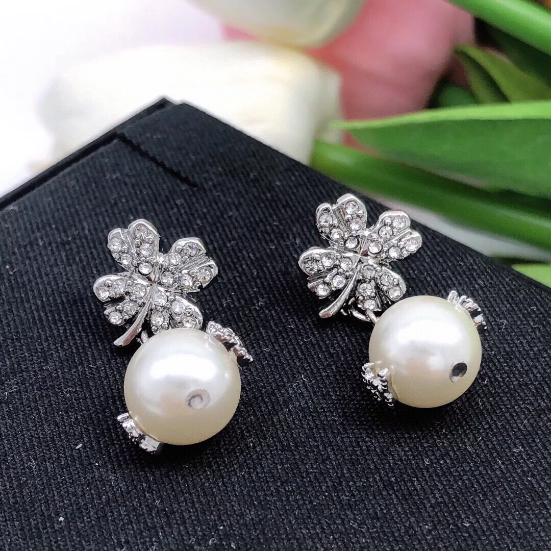 Chanel Earrings For Women Fashionable 3688