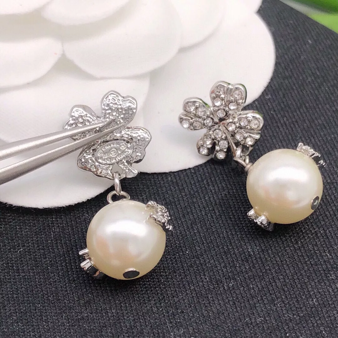 Chanel Earrings For Women Fashionable 3688