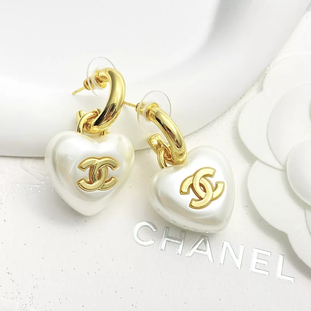 Chanel Earrings For Women Flexible 2437